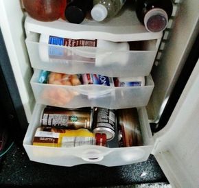 GREAT Fridge IDEA for TRUCKERS: Easy storage idea for your little fridge! Semi Truck Organization, Semi Truck Organization Ideas, Semi Ideas, Truckers Girlfriend, Trucker Wife, Semi Trucks Interior, Truck Driver Wife, Truck Organization, Truck Living