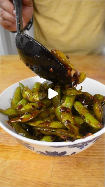 Cesar reyes on Instagram: "Super Easy Spicy Edemame we can make #easyrecipe #chinesefood #comfortfood #edemame" Edamame Recipes Easy, Edemame Recipes Dinner, Edemame Recipes Easy, Spicy Edamame Recipes, Yummy Appetizers Easy Finger Foods, Edamame Recipes Spicy, Spicy Edamame, Edamame Recipe, Salads Appetizers