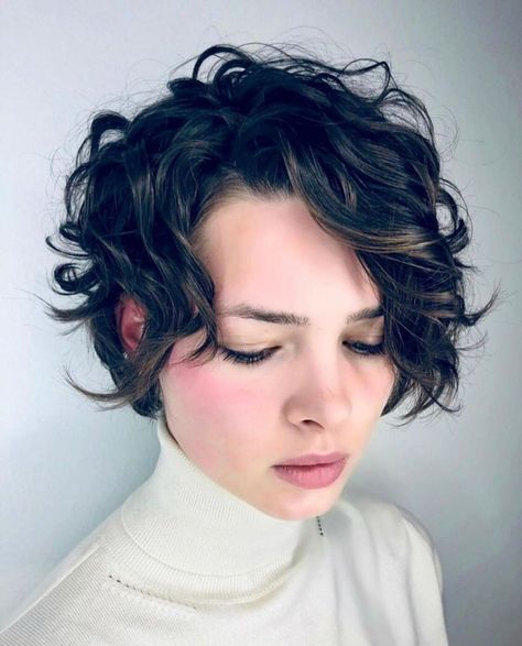 Plus Size Pixie Haircut Curly, Jaw Length Curly Hair, Wavy Pixie Cut Round Face, Feminine Pixie Haircut Curly, Curly Pixie Cuts Round Face Curls, Curly Pixie Haircut For Chubby Faces, Curly Pixie Bob, Short Wavy Haircuts, Curly Pixie