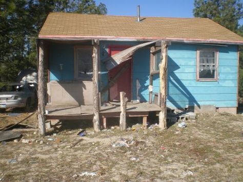 Oglala Lakota people on the Pine Ridge Reservation. Lakota Indians, Pine Ridge Reservation, Oglala Lakota, Native American Reservation, House Makeovers, Indian Pictures, The First Americans, Ancient Artifacts, Blue House