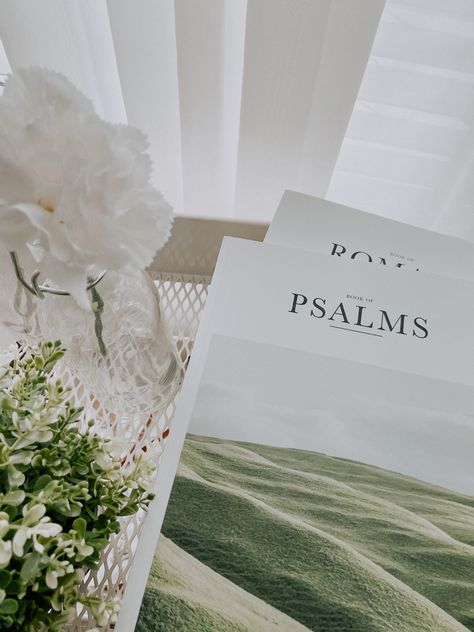 Bible White Aesthetic, Alabaster Bible, Notion Images, Jesus Ideas, Luxury Packaging Design, Comforting Bible Verses, Book Of Psalms, Study Journal, Bible Study Journal