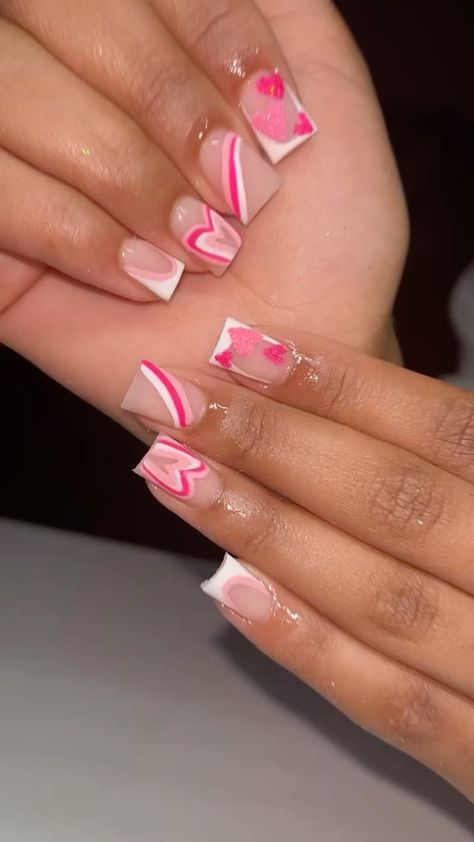 Cute Acrylic Pink Nails, Short Square Nails Valentines Day, Pink Short Nails Design, Nails For Valentines, Pink Valentines Day Nails Short, Cute Valentine’s Day Nails Short, Valentines Nails Acrylic Short, Short Valentines Day Nails Pink, Valentine Short Nails