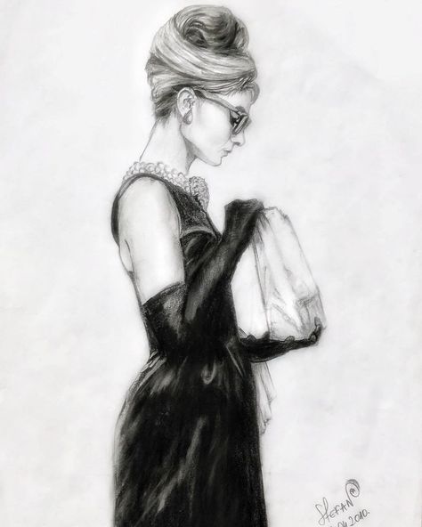 Audrey Hepburn pencil portrait drawing“Breakfast at tiffany‘s #audreyhepburn #breakfastattiffanys…” Tiffany Drawing, Audrey Hepburn Tiffany, Drawing Breakfast, Audrey Hepburn Drawing, Pencil Portrait Drawing, Pencil Portraits, Gcse Art Sketchbook, Breakfast At Tiffanys, Gcse Art