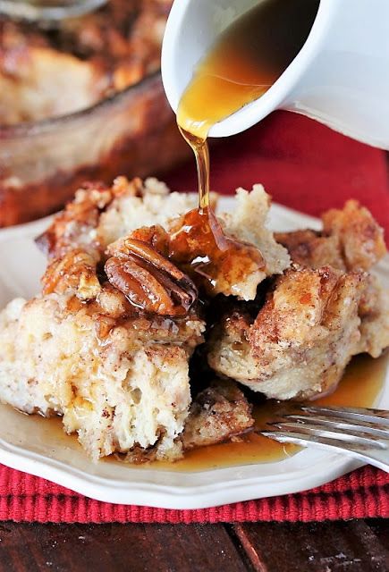 Overnight Cinnamon Roll Casserole Pumpkin French Toast Casserole, Easy Breakfast Casserole Recipes, Baked French Toast Casserole, Cinnamon Roll Casserole, Baked French Toast, Pumpkin French Toast, Breakfast Casserole Easy, French Toast Bake, French Toast Casserole