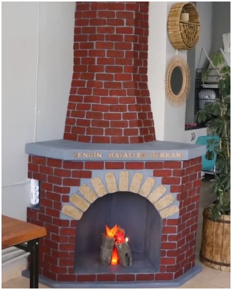 Diy Christmas Props, Cable Reel Ideas For Kids, Faux Fireplace Diy Cardboard, Diy Christmas Fireplace, Carton Diy, Cardboard Fireplace, Fake Fireplace, Faux Fireplace Diy, Christmas Props