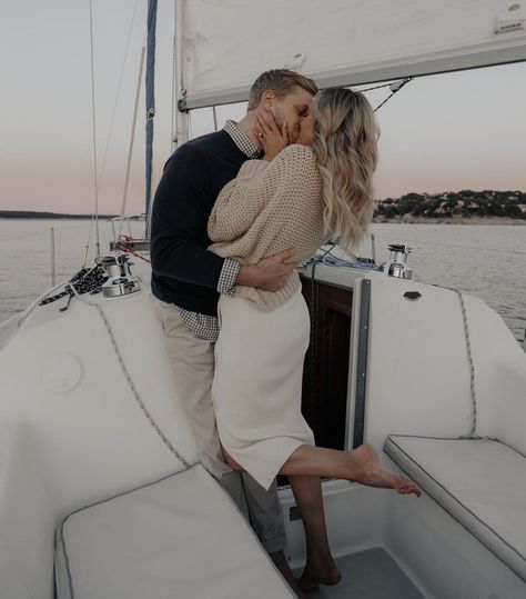 109.2k Likes, 905 Comments - Emily Herren (@champagneandchanel) on Instagram: “A few more of my favorites 🤍🤍🤍 @k.larsonphotography” Engagement Photos On Sailboat, Sailboat Couples Photos, Catamaran Photoshoot, Sailboat Engagement Photos, Sailboat Engagement Pictures, Casual Prenup, Sailboat Photoshoot, Sailboat Outfit, Leisure Aesthetic