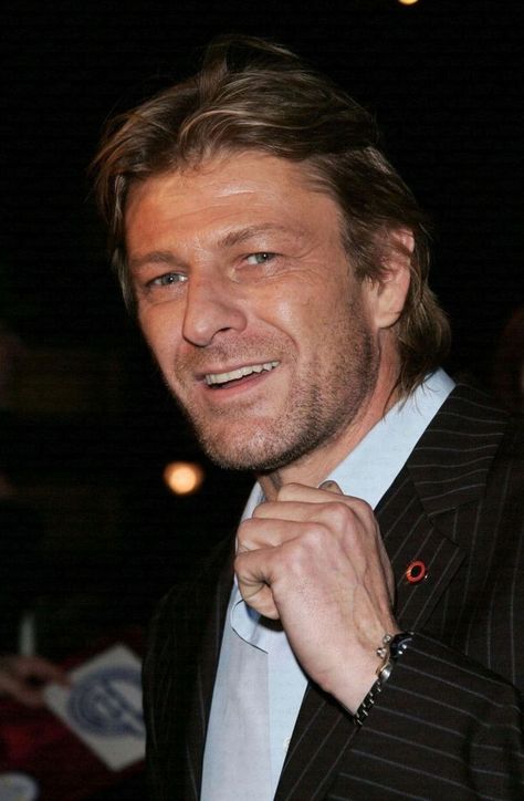 Sean Bean Uk Actors, Sean Bean, Viggo Mortensen, Gorgeous Guys, Mr Bean, Male Actors, It Movie Cast, British Men, Handsome Man