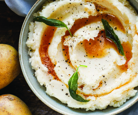 Brown Butter Mashed Potatoes, Classic Mashed Potatoes Recipe, Fried Sage, Butter Mashed Potatoes, Classic Mashed Potatoes, Main Salad, Scalloped Potatoes Cheesy, Canada Food, Browned Butter