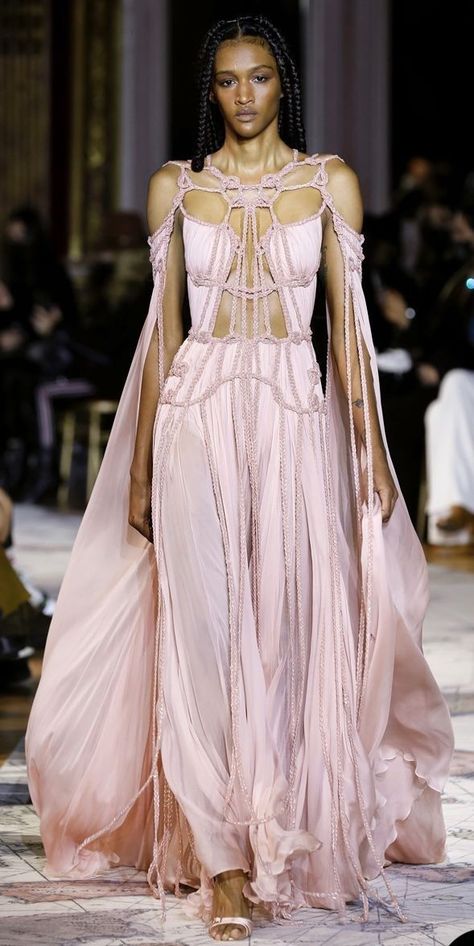 Faerie Clothes, Zuhair Murad Couture, 2022 Couture, Goddess Fashion, Fairytale Fashion, Fairy Clothes, Zuhair Murad, Fantasy Dress, Fairy Dress