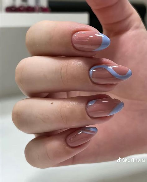 Easy Pride Nails, Nail Designs Easy, Vibrant Nail Colors, Pride Nails, Subtle Nails, Nails Aesthetic, Simple Gel Nails, Glow Nails, Work Nails