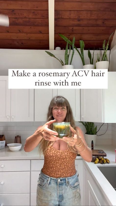 68K views · 4.7K reactions | Rosemary ACV Hair Rinse This herbal hair care recipe is for you if: 🌿your scalp is itchy and flaky 🌿your hair is dull or lacking shine 🌿your hair is thinning 🌿your hair has product residue or build up 🌿your hair is not growing as fast as you would like 🌿you are tired of conventional conditioners and want more more herbals in your hair care routine. What is a hair rinse? Hair rinses are an alternative for conditioner. After shampooing, simply dilute the herbal vinegar and pour onto your hair. Leave the rinse on your hair for about 10 minutes in the shower before rinsing. This can be done once or twice a week…or when you feel your hair needs it. ACV detangles, strengths and clarifies hair. ACV also has anti inflammatory effects in the scalp. The vin Acv Hair Rinse, Acv Hair, Herbal Vinegar, Herbal Hair Care, Clarify Hair, Hair Care Recipes, Herbal Hair, Hair Rinse, More More