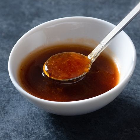 Sweet and Spicy Apricot Dipping Sauce Spicy Apricot Sauce, Apricot Dipping Sauce, Apricot Sauce Recipe, Sweet N Sour Sauce Recipe, Apricot Sauce, Thai Dipping Sauce, Sweet Chili Dipping Sauce, Creamy Chipotle Sauce, Asian Sauces