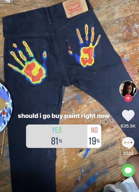 Jean Painting, Painted Clothes Diy, Clothes Diy, Painted Clothes, Diy Stuff, Hand Print, Printed Pants, Diy Clothes, Heat