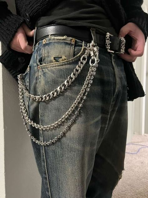 @kennethmnguyen Hip Hop Mode, Skull Pants, Chain Pants, Jeans Chain, Wallet Chains, Pant Chains, Mode Punk, Mens Keychains, Estilo Rock