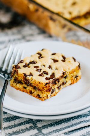 Low Fat Chocolate Chip Cookies, Lazy Chocolate Chip Cookie Bars, Oreo Dirt Pudding, Chocolate Chip Cookie Bar Recipe, Hidden Valley Ranch, Chocolate Chip Cookie Cake, Chocolate Chip Cheesecake, Chocolate Chip Cake, Easy Chocolate Chip Cookies