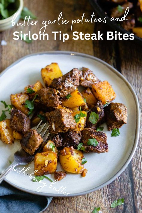 Beef sirloin tip steak with garlic butter potatoes is delicious & ready in less than 30 minute. A one pan meal using affordable ingredients, the whole family loves! Garlic Butter Potatoes, Sirloin Recipes, Sirloin Tip Steak, Sirloin Steak Recipes, Beef Loin, Beef Tenderloin Roast, Top Sirloin, Butter Potatoes, Steak Dishes