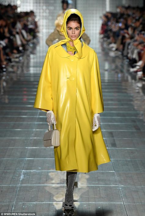 Signs Of Exhaustion, Asian Couture, Raincoat Fashion, Raincoat Outfit, Sight Seeing, Vinyl Raincoat, Vinyl Dress, New York Top, Mens Raincoat