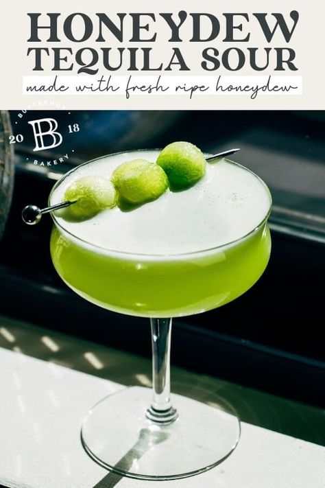 This light and refreshing honeydew tequila sour is the perfect drink for warmer weather! Fresh ripe honeydew mixed with tequila, agave, lime juice, and melon liqueur create a flavorful cocktail that you'll want to sip on all season long. Melon Cocktail, Tequila Sour, Tequila Agave, Melon Liqueur, Honeydew Melon, Honeydew, Cocktail Drinks, Mocktails, Lime Juice