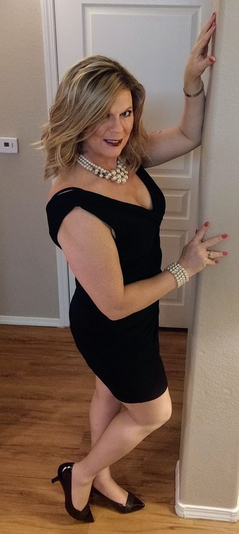 Kimberly Moore, Women Appreciation, Teaching Style, Transgender Women, Dress With Boots, Pretty Woman, Business Women, Sleeveless Formal Dress, Pinterest Likes