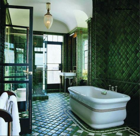 Emerald Green Bath, from Architectural Digest France Jed Johnson, Dark Green Bathrooms, Green Tile Bathroom, Green Tiles, Art Deco Bathroom, Deco Bathroom, Decor Ikea, Bad Inspiration, Attic Renovation