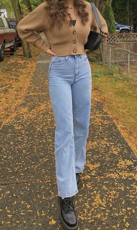 Rate This thanksgiving outfit ideas From ⭐1~10. SAVE & FOLLOW i will update everyweek. Winter Fashion Outfits Casual, Casual College Outfits, Everyday Fashion Outfits, Casual Day Outfits, Quick Outfits, Elegante Casual, Outfit Jeans, Easy Trendy Outfits, Mode Ootd