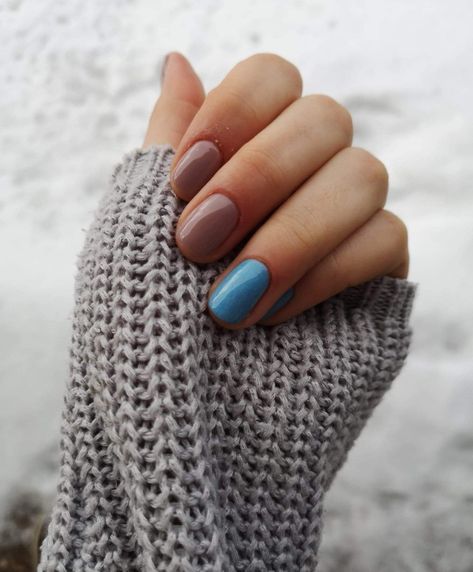 Blue Beige Nails, Blue And Tan Nails, Blue And Beige Nails, Blue And Brown Nails, Brown And Blue Nails, Taupe Nails, Tan Nails, Baby Blue Nails, Color Celeste