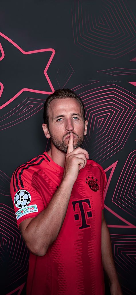 Harry Kane Bayern Munich, Bayern Munich Players, Football Player Costume, Bayern Munchen, Harry Kane, Fc Bayern Munich, Rich Girl Aesthetic, Amazing Spiderman, Football Player