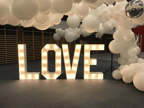 Love letter Light Letters, Valentine Photo, Sign Lighting, Love Signs, Love Letter, Photo Session, Love Letters, Light Up, Valentines