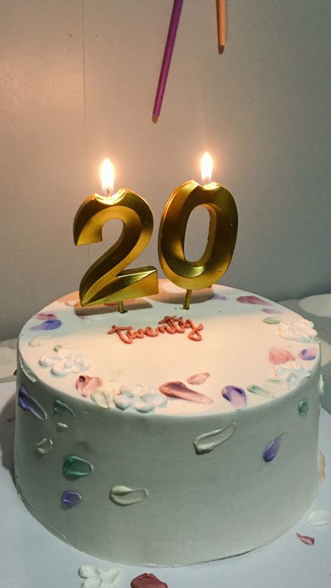 18th Birthday Quotes Funny, 20th Birthday Aesthetic, Dairy Milk Chocolate Snap, 20th Bday, 20 Birthday Cake, Turning 20, Happy 20th Birthday, 20th Birthday Party, Cute Birthday Pictures