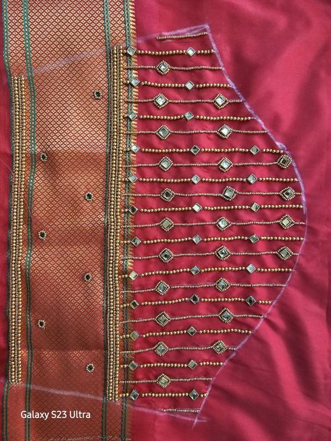 Border Blouse Aari Work Designs, Aari Work For Border Blouse, Border Aari Work Designs, 500 Rs Aari Work Design, Wrk Blouses, Knot Blouse Design, Yoke Embroidery, Black Blouse Designs, Stone Work Blouse