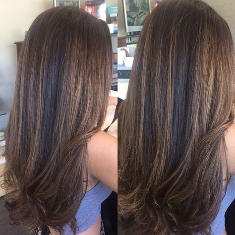 Straight Balayage Brunette, Dark Hair With Caramel Balayage, Caramel Highlights Dark Brown Hair, Beige Highlights On Dark Hair, Caramel Balayage On Black Hair, Warm Highlights On Dark Hair, Caramel Highlights On Black Hair, Caramel Balayage On Dark Hair, Dark Brown Hair Ombre