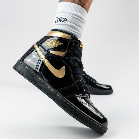 Air Jordan 1 High Black, Air Force 1 Outfit, Nike Air Force 1 Outfit, Jordan 1 Outfit, Jordan 1 Black, Jordan 1 High Og, Air Jordan 1 Retro High Og, Air Jordan 1 Retro High, Air Jordan 1 High