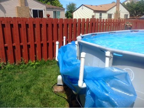 Love of Lilacs- pvc solar cover holder with directions Pvc Pool, Piscina Intex, Pool Storage, Swimming Pool Decks, Pool Hacks, Intex Pool, Above Ground Pool Ideas, Ground Pool Ideas, Solar Cover