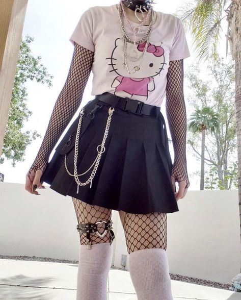 Soft Goth Fashion, Pastel Goth Outfits, Pastel Goth Fashion, Alt Outfits, Kawaii Fashion Outfits, Estilo Punk, Alt Fashion, Goth Outfits, Alternative Outfits