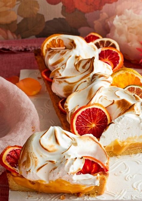 Blood Orange Dessert Recipes, Blood Orange Dessert, Orange Recipes Dessert, Blood Orange Recipes, Meringue Tart, Orange Dessert, Meringue Pie Recipes, Spring Baking, Tart Recipe