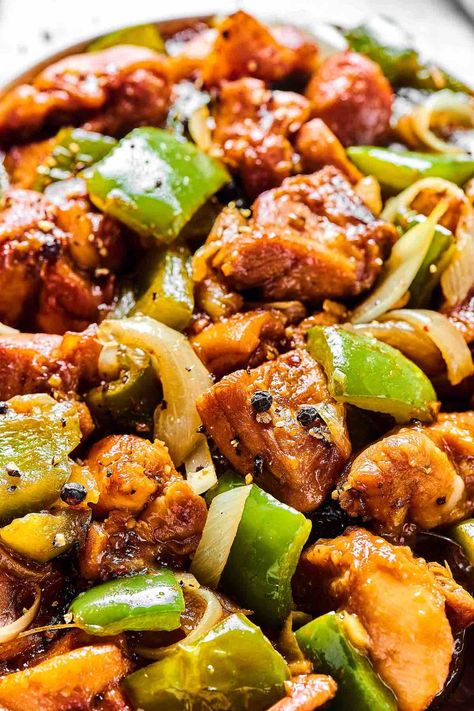 Dinner Recipes Peppers, Crock Pot Black Pepper Chicken, Crockpot Black Pepper Chicken, Green Pepper Chicken, Chicken And Green Pepper Recipes, Pepper Chicken Panda Express, Black Pepper Chicken Panda Express, Chicken And Pepper Recipes, Pepper Chicken Chinese