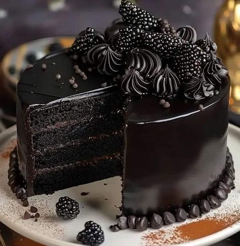 Black Velvet Cake Recipe, Black Velvet Cake, Black Velvet Cakes, Double Chocolate Cake, Velvet Cake Recipes, Black Forest Cake, Orange Cake, Sweet Delights, Chocolate Shavings