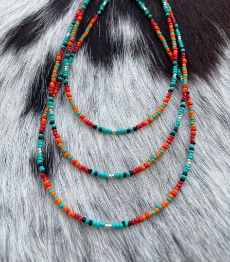 * western vibes beaded choker  * beaded length about 13"  * extension is 2.5" Western Fashion Jewelry, Western Necklace, Seed Bead Choker, Western Vibes, Western Necklaces, Beaded Jewelry Necklaces, Beaded Necklace Designs, Bead Choker, Bead Ideas