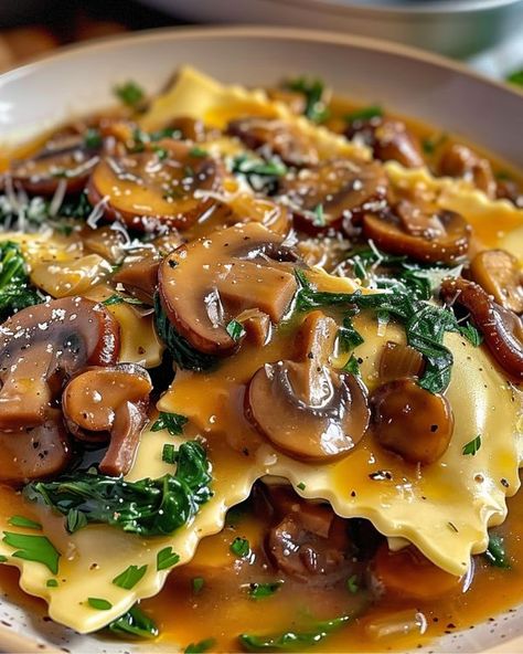 Beckys Recipes | Mushroom Ravioli with Spinach | Facebook Mushroom Ravioli With Chicken, Sauce For Mushroom Ravioli, Mushroom Ravioli Filling, Mushroom Ravioli Sauce, Dinner Ides, Ravioli With Spinach, Ravioli Sauce, Ravioli Filling, Spinach Ravioli