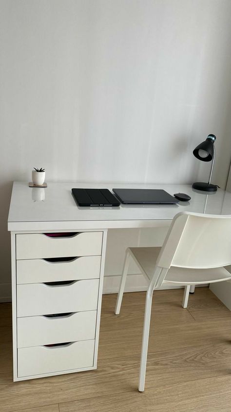 Minimal Study Table, Drawers Aesthetic, Desk Setup Study, Ikea Office Inspired, Small Apartment House, Ikea Inspired Bedroom, Ikea Drawers, Room Organization Bedroom, Minimal Bedroom