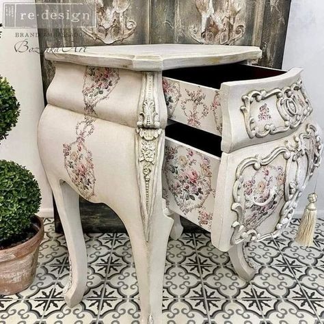 Decoupage Decor, Redesign With Prima, Decoupage Furniture, Prima Marketing, Diy Furniture Renovation, Furniture Renovation, Refurbished Furniture, Paint Furniture, Furniture Makeover Diy