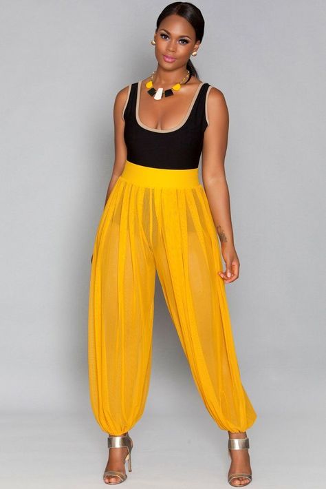 Genie Pants Outfit, Genie Pants, Curvy Fashionista, Balloon Pants, Fashion Media, Transparent Fashion, Black Pants Casual, Juicy Fruit, Fashion Life