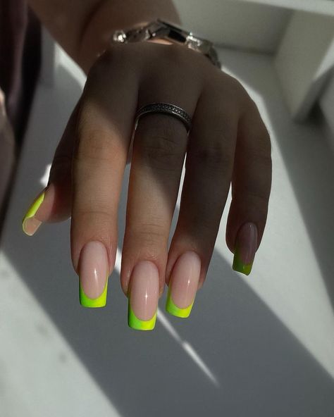 Trendy Nail Colors, Nail Colors For Spring, Gel Nails French, Colors For Spring, Plain Nails, Tropical Nails, Gel Nails Diy, French Acrylic Nails, Acrylic Nails Coffin Pink