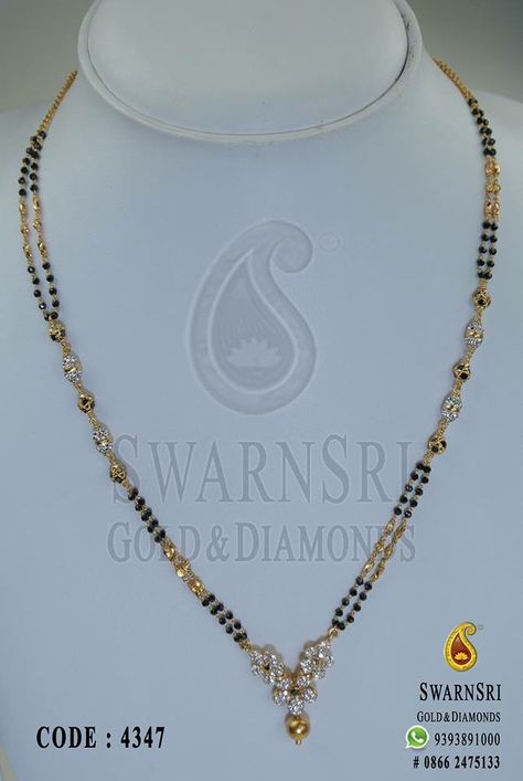 Big Pendant, Black Beads Mangalsutra Design, Gold Mangalsutra Designs, Gold Chain Design, Gold Mangalsutra, Mangalsutra Designs, Gold Pendant Jewelry, Black Beaded Jewelry, Wedding Jewellery Collection