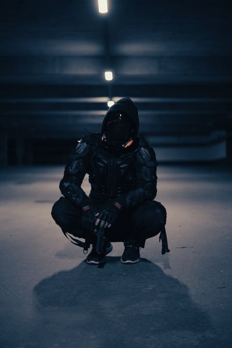 Techwear Photoshoot, Tactical Techwear, Cyberpunk Photoshoot, Cyberpunk Techwear, Neon Photography, Batman Armor, Futuristic Armor, Cyberpunk Clothes, Download Wallpaper Hd