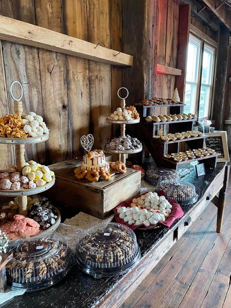 Boho Wedding Dessert Table Ideas, Western Dessert Table Ideas, Boho Wedding Cookie Table, Rustic Cookie Table Wedding, Cookie Displays, Cookie Table Wedding Display Rustic, Wedding Cookie Table, Pittsburgh Cookie Table Display, Pittsburgh Cookie Table Wedding Display