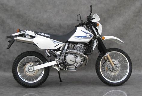 Adventure Motorcycle Gear, Norton Cafe Racer, Adventure Bike Motorcycles, Suzuki Dr650, Bike Motorcycles, Dr 650, Small Motorcycles, Adventure Motorcycle, Dual Sport Motorcycle