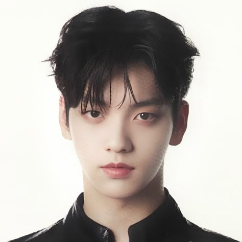 Soobin Id Picture, Soobin Front Profile, Soobin Portrait, Soobin Id Photo, Soobin Center, Soobin Lq, Moa Diary, Id Photo, Txt Soobin