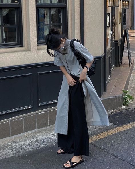 Hijabi Outfit, Looks Black, Alternative Outfits, 가을 패션, 여자 패션, Korean Street Fashion, Minimal Fashion, Outfits Casuales, Look Cool