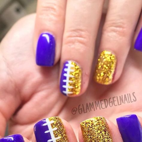 @glammedgelnails on Instagram: "Viking football nails!" Mn Vikings Nails, Minnesota Vikings Nails, Football Nail Ideas, Viking Nail Art, Vikings Nails, Viking Nails, Viking Football, Football Nails, Vikings Football